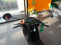 Elektrische scooter horwin - afbeelding 6 van  12