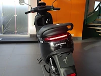 Elektrische scooter segway - afbeelding 5 van  16
