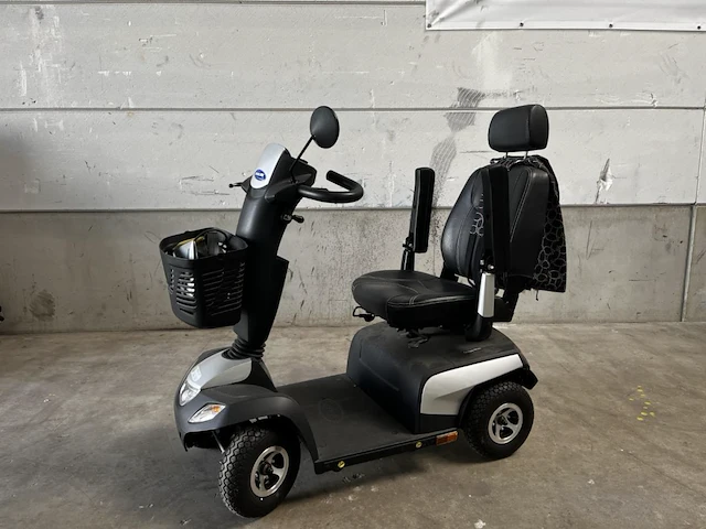 Elektrische scootmobiel invacare - afbeelding 1 van  11
