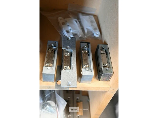 Elektrische sloten/deuropeners etc - afbeelding 2 van  6