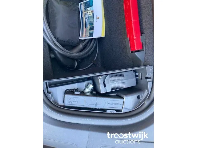 Elektrische sportwagen - afbeelding 11 van  40