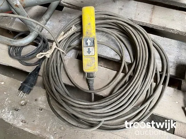 Elektrische steigerlier - afbeelding 6 van  21