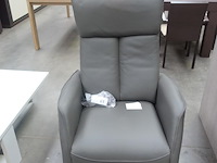 Elektrische stoel - afbeelding 2 van  6