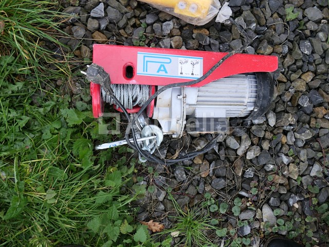 Elektrische takel + decoupeerzaag - afbeelding 5 van  6