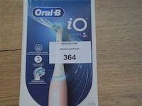 Elektrische tandenborstel braun oral b io series 3s blush pink (b435) - afbeelding 2 van  4