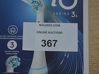 Elektrische tandenborstel braun oral b io series 3s blush pink (b435) - afbeelding 2 van  4