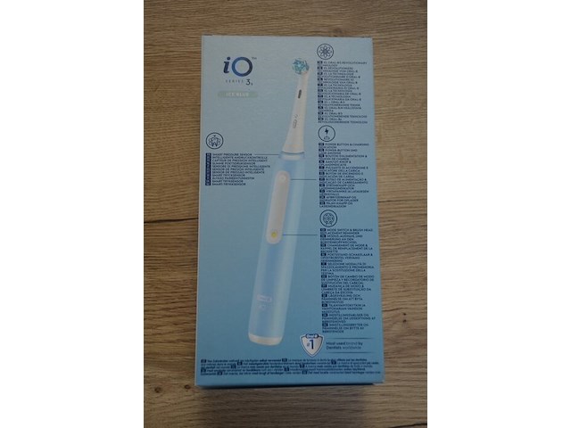 Elektrische tandenborstel braun oral b io series 3s ice blue (b435) - afbeelding 4 van  4