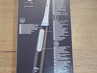 Elektrische tandenborstel braun oral b io series 3s matt black (b435) - afbeelding 3 van  3