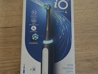 Elektrische tandenborstel braun oral b io series 4 matt black (b435) - afbeelding 1 van  4