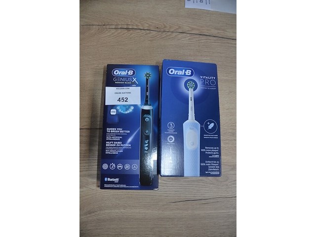 Elektrische tandenborstels braun oral b genius x midnight black en braun oral b pro vitality vapor blue (b435) - afbeelding 1 van  6