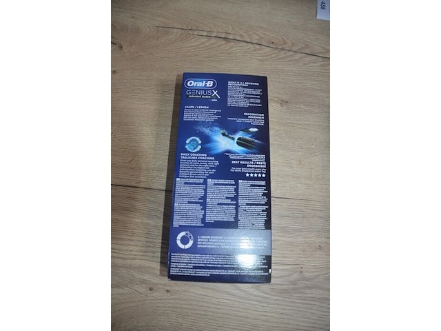 Elektrische tandenborstels braun oral b genius x midnight black en braun oral b pro vitality vapor blue (b435) - afbeelding 4 van  6
