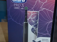 Elektrische tandenborstels braun oral b pro 3 3500 design edition black en flora pink (b435) - afbeelding 4 van  5