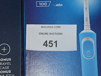 Elektrische tandenborstels braun oral b pro 3 series travel edition en braun oral b vitality 100 (b435) - afbeelding 2 van  6