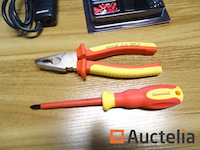 Elektrische tester, elektricienset met tang, tang en elektriciensschroevendraaier - afbeelding 4 van  4