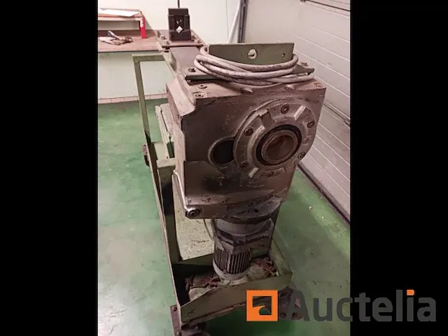 Elektrische tors en twist machine smeedwerk - afbeelding 1 van  12
