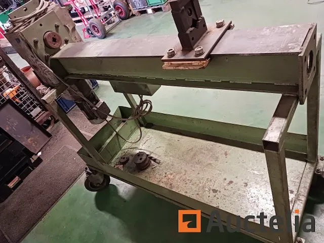 Elektrische tors en twist machine smeedwerk - afbeelding 7 van  12