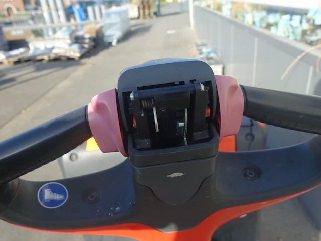 Elektrische transpallet linde - afbeelding 7 van  8
