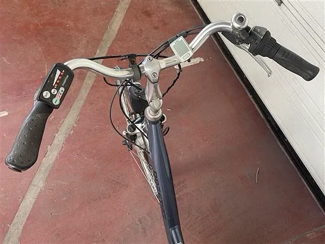 Elektrische vrouwenfiets - afbeelding 4 van  5