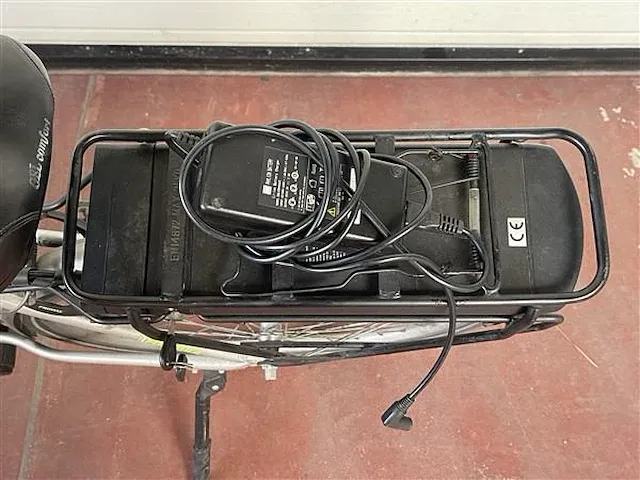 Elektrische vrouwenfiets - afbeelding 5 van  5