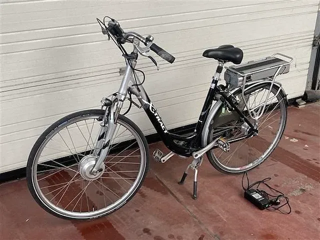 Elektrische vrouwenfiets - afbeelding 2 van  6
