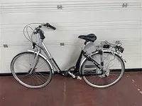 Elektrische vrouwenfiets - afbeelding 1 van  5