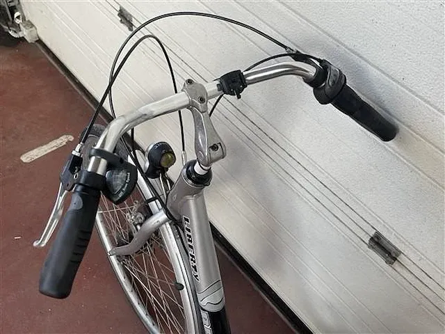 Elektrische vrouwenfiets - afbeelding 4 van  5