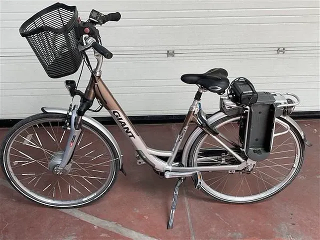 Elektrische vrouwenfiets - afbeelding 1 van  6