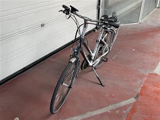 Elektrische vrouwenfiets - afbeelding 2 van  6