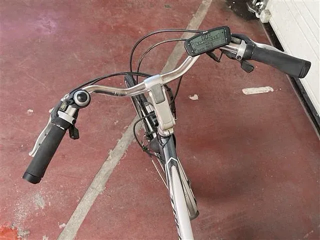 Elektrische vrouwenfiets - afbeelding 3 van  6
