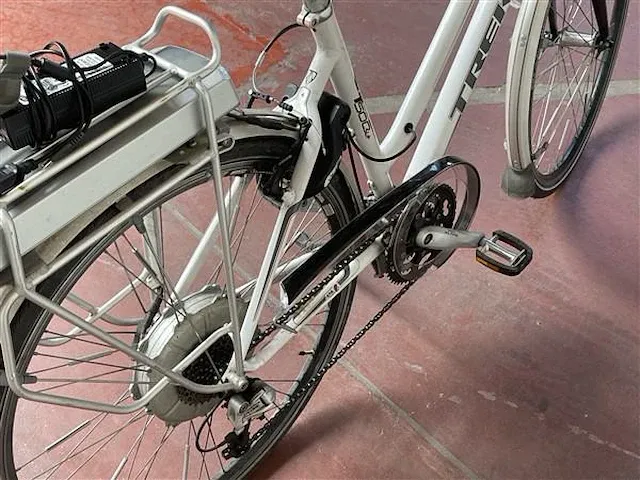 Elektrische vrouwenfiets - afbeelding 6 van  6