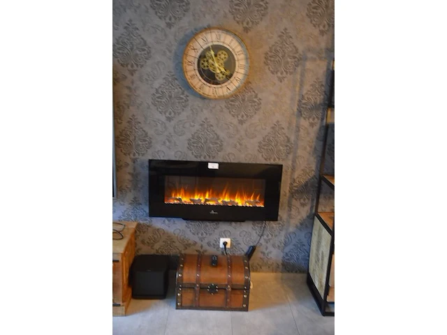 Elektrische wandhaard livin flame, ronde wandklok, kleine kist - afbeelding 1 van  7
