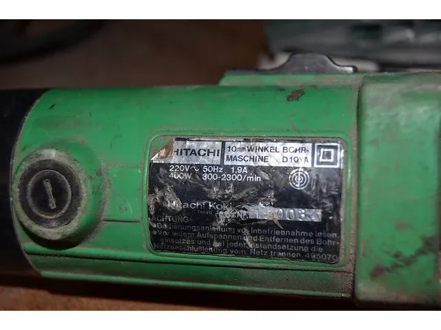 Elektrische wipzaag black&decker dn521, elektrische vlakschuurder bosch pss 200 a , elektrisch boormachine hitachi d10ya - afbeelding 5 van  11