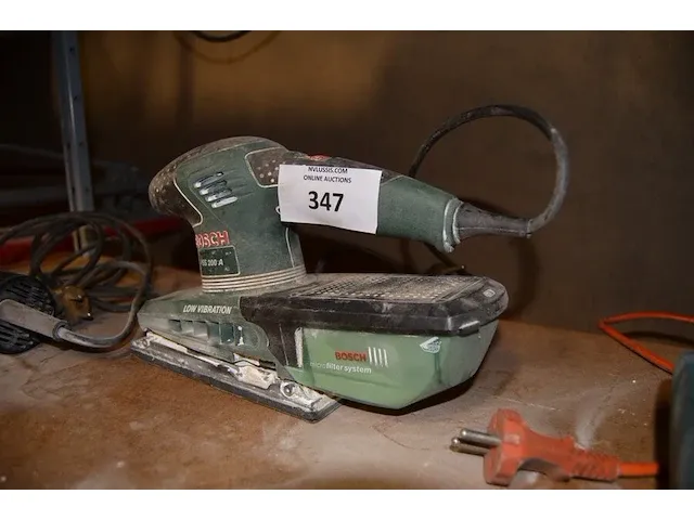 Elektrische wipzaag black&decker dn521, elektrische vlakschuurder bosch pss 200 a , elektrisch boormachine hitachi d10ya - afbeelding 10 van  11