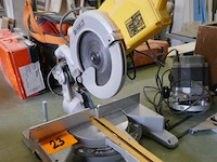 Elektrishe afkortzaagmachine dewalt - afbeelding 1 van  5