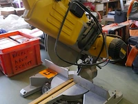 Elektrishe afkortzaagmachine dewalt - afbeelding 2 van  5