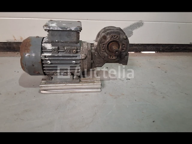 Elektromotor lenze - afbeelding 4 van  5