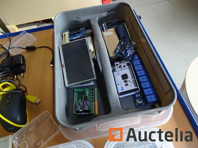 Elektronisch elementen arduino, raspberry (detail: zie foto's) - afbeelding 15 van  22
