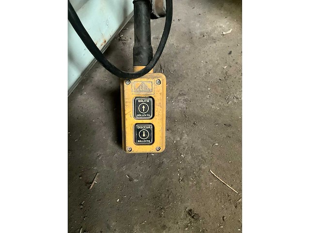 Elevator tip sam 300 beta met hijslier - afbeelding 3 van  5