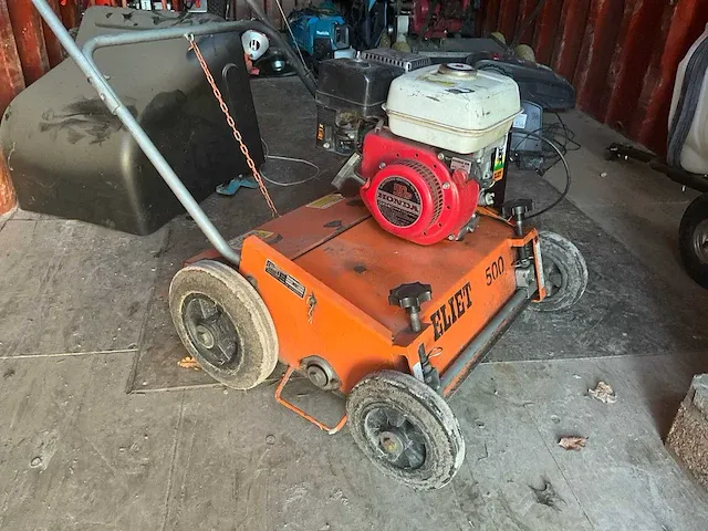 Eliet 500 verticuteermachine - afbeelding 1 van  6