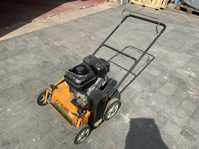 Eliet 501 verticuteermachine - afbeelding 1 van  5