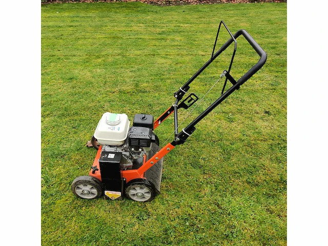 Eliet e401 verticuteermachine - afbeelding 3 van  9
