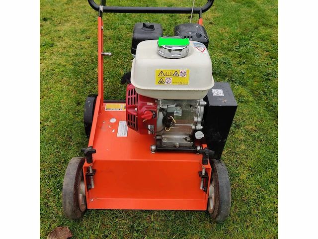 Eliet e401 verticuteermachine - afbeelding 4 van  9