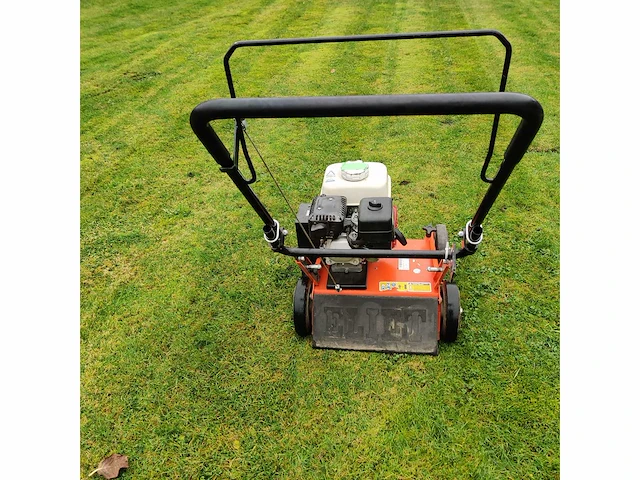 Eliet e401 verticuteermachine - afbeelding 5 van  9