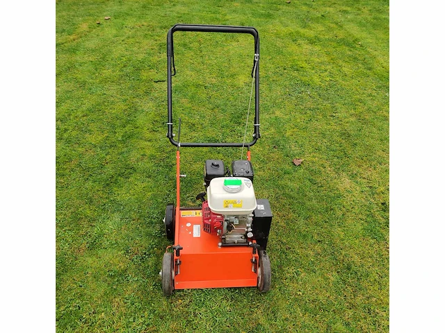 Eliet e401 verticuteermachine - afbeelding 6 van  9