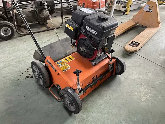 Eliet verticuteermachine - afbeelding 2 van  8