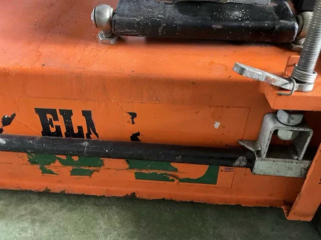 Eliet verticuteermachine - afbeelding 7 van  8