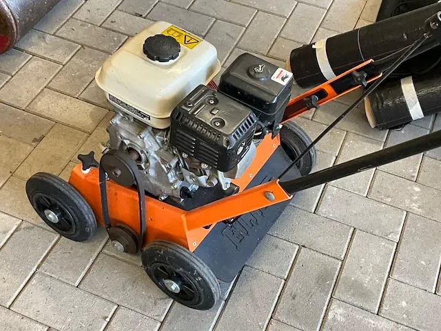 Eliet verticuteermachine - afbeelding 4 van  4