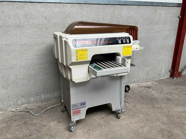Elixa plus - automac - verpakkings en etiketteermachine - afbeelding 1 van  7
