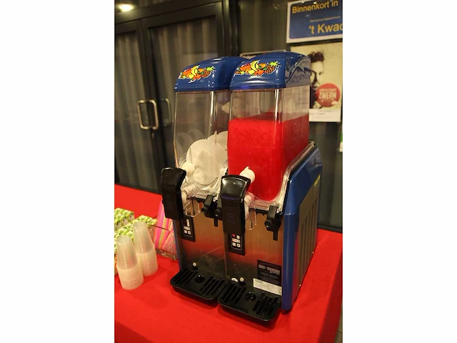 Elmeco fc2 slushmachine - afbeelding 15 van  16