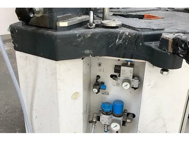 Elumatec hoekverbindingspers - afbeelding 3 van  14